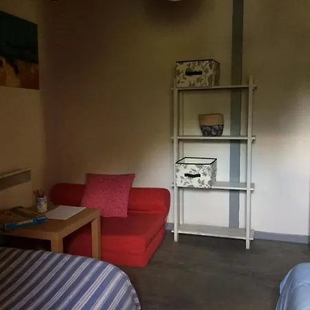 Homestay Dans Grange Aucun